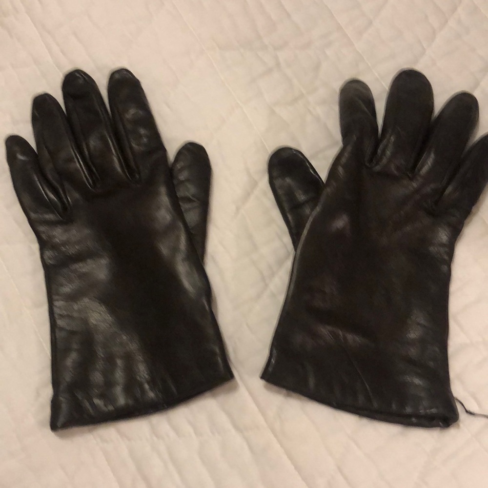 Brown leather gloves